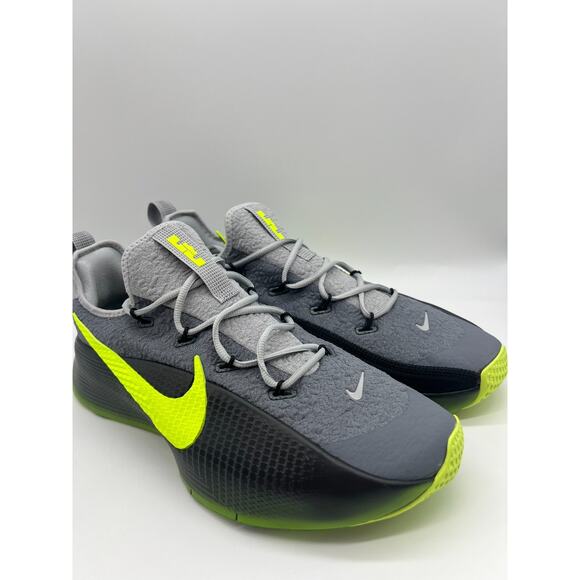 Nike LeBron TR 1 Smoke Grey Volt FJ6151 001 Men’s Size 14 New main image 4